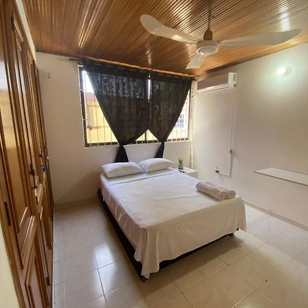 Habitaciones Cerca Al Aeropuerto 2 Cartagena Exteriér fotografie